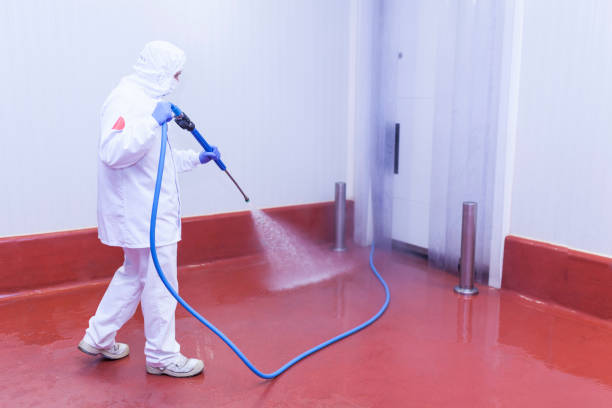 Best Animal Enclosure Cleaning  in North Bennington, VT
